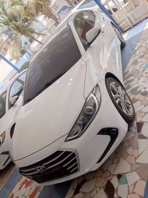 Hyundai Avante 2017 image 2