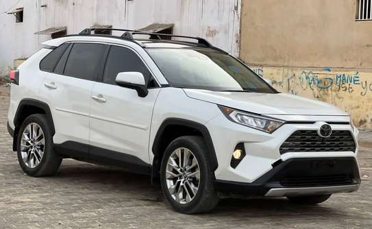 Toyota RAV4 Limited Annee 2019 image 2