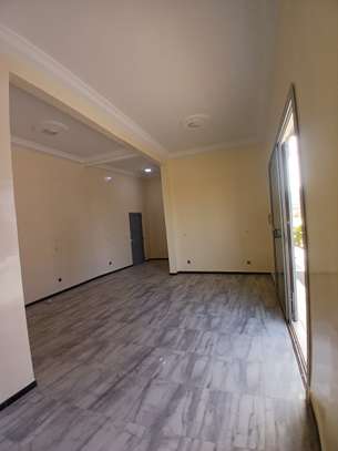 📍 À LOUER – MAGASIN BIEN SITUÉ À CITÉ APIX (VDN 3) image 4