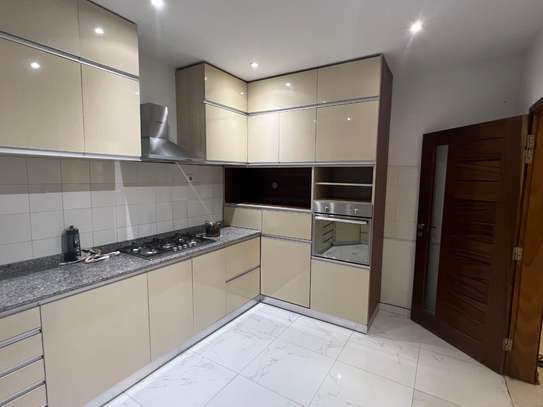 Villa R+2 à Louer aux Maristes école Japonaise image 4