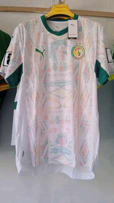 Vente de maillots et articles de sport image 3