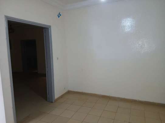 Un appartement F3 à louer aux Mamelles Cité-Magistrat image 4