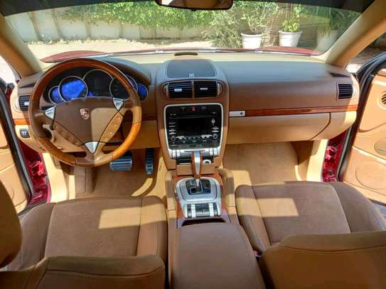 Porsche Cayenne S image 2