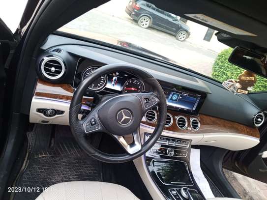 Mercedes E300 2017 image 2