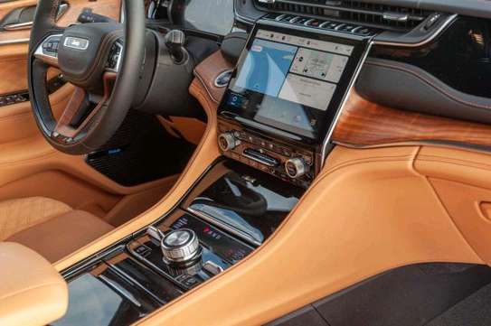 2022 Jeep Grand Cherokee Summit image 7