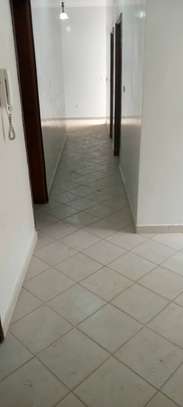 Appartement F5 Habitation ou bureau - Cité Keur Gorgui image 1