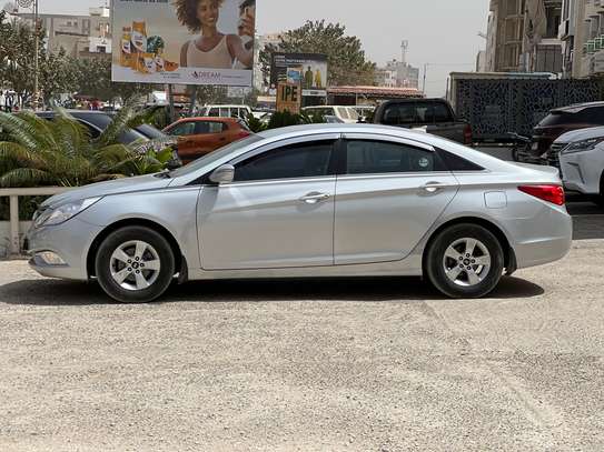 Hyundai SONATa image 3