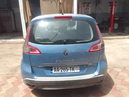 Renault Scenic image 2
