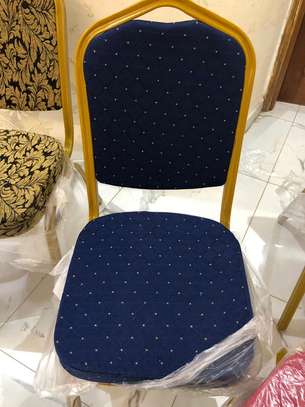 À vendre  chaises de qualité premium image 4