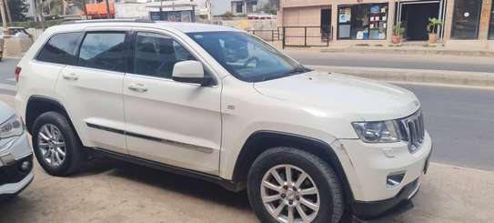 Jeep Cherokee 2011 image 3