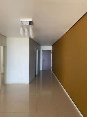 Splendide Appartement F3 à louer à la Résidence Water front image 7
