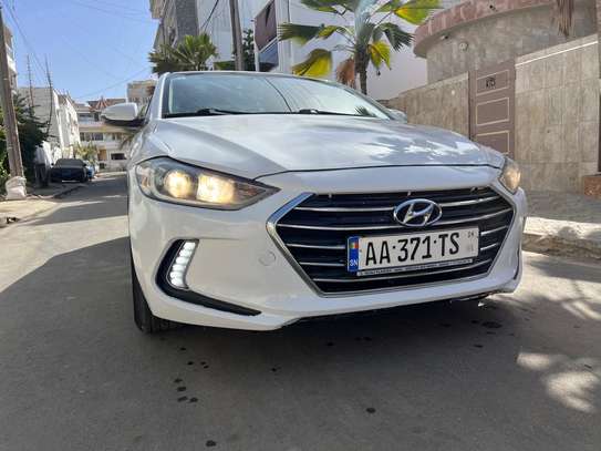Hyundai elantra 2017 image 1