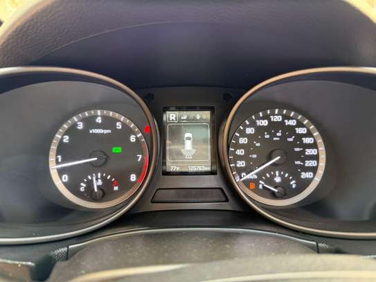 Hyundai santa fe 2017 image 3