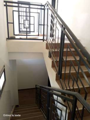 Appartement F3 à louer à sacré cœur extension image 6