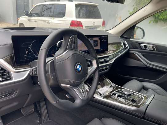 BMW X7 xdrive 40i 2024 image 10