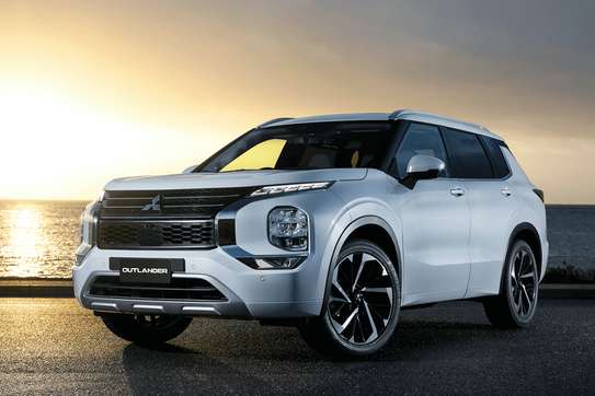 MITSUBISHI OUTLANDER 2024 image 1