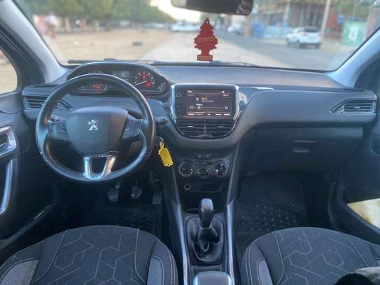 Peugeot 2008  2017 image 2