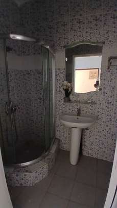 Duplex à louer a ouest foire image 10