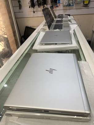 HP Elitebook 830 G6 Cor i5 image 4