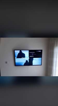 Installation canal+ et wifi rapide 24/7 à domicile image 2