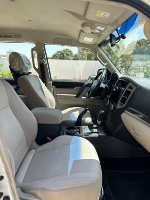 Mitsubishi Pajero 2016 image 6