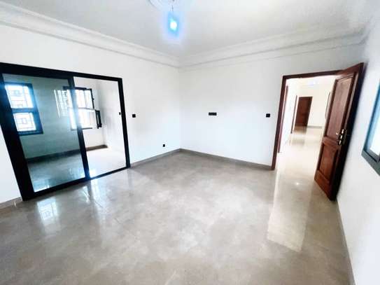 APPARTEMENT F4 AUX ALMADIES-RECASEMENT image 12