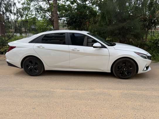 Hyundai Elentra 2021 image 2
