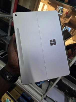Microsoft Surface Pro 12 2026 image 3