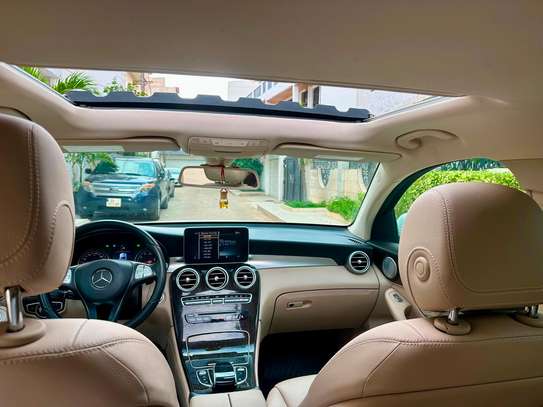 mercedess glc 300 4matic image 9