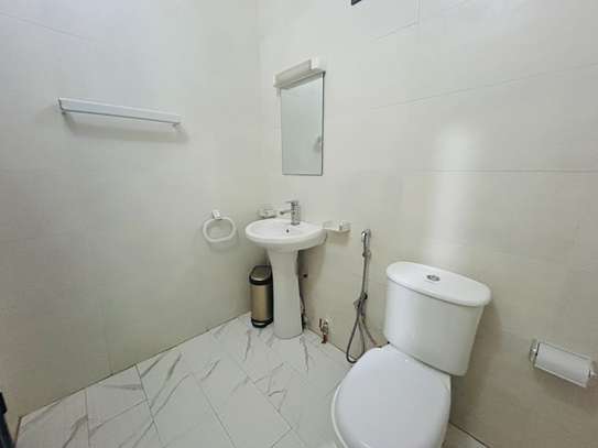 Appartement meublé aux Almadies image 5