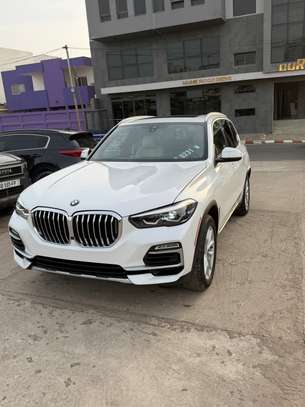 BMW X5 image 2