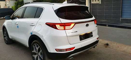 Kia Sportage 2017 Blanc SUV Confort Sécurité image 10