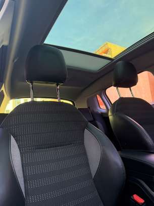 PEUGEOT 2008 Année 2015 image 4