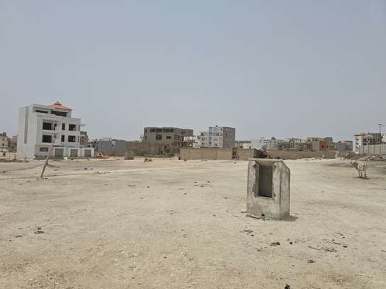 TF Terrain de 225 m2 à Mbao Cité Sipres Cap des Biches image 2