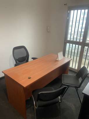 Bureau meublé sacré coeur image 2