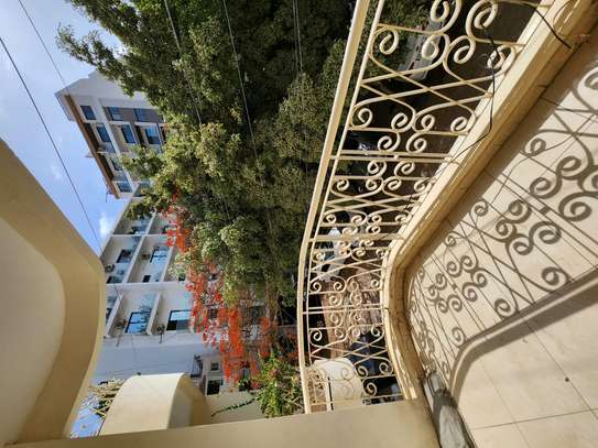 Appartement de 3 chambres et salon  à Mermoz image 6