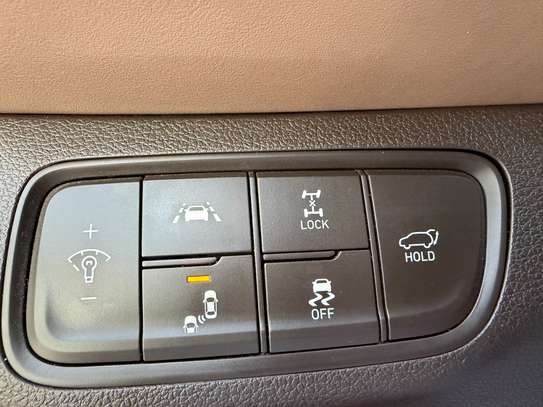 Hyundai Santefe image 15