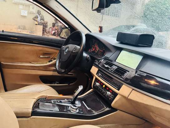 BMW 528i xdrive 4Cylindres image 11