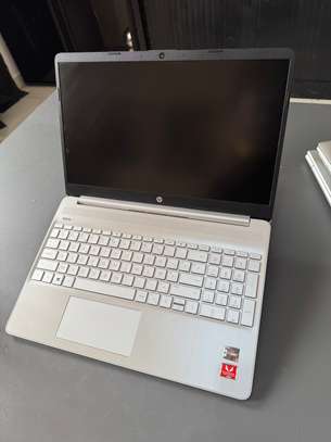 ordinateur portable  Hp Ryzen 5 / ssd 512gb nvme image 2