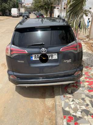 Toyota rav4 image 5