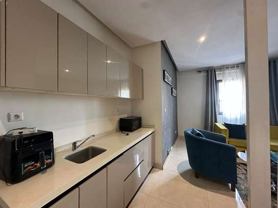 STUDIO MEUBLÉ A LOUER SACRÉ CŒUR image 2