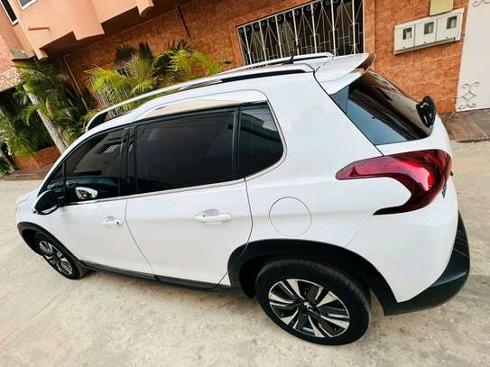 Peugeot 2008 2018 image 4
