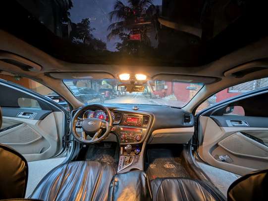 Kia optima 2012 full options image 9