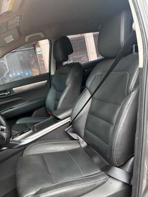 RENAULT QM3 image 9