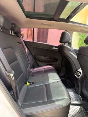 KIA sportage image 5