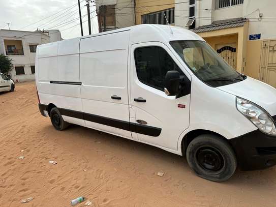 Renault master image 2