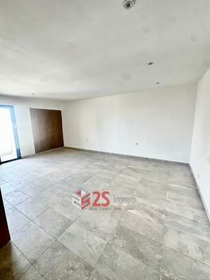 Duplex F4 à louer au Point E image 4