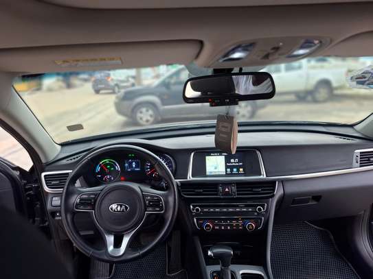 Kia K5 2016 image 9