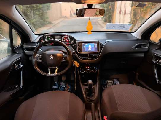 Peugeot 208 années 2017 image 4
