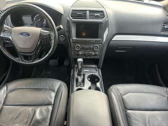 Ford Explorer XLT 2017 image 8